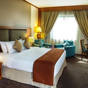 Landmark Summit Otel